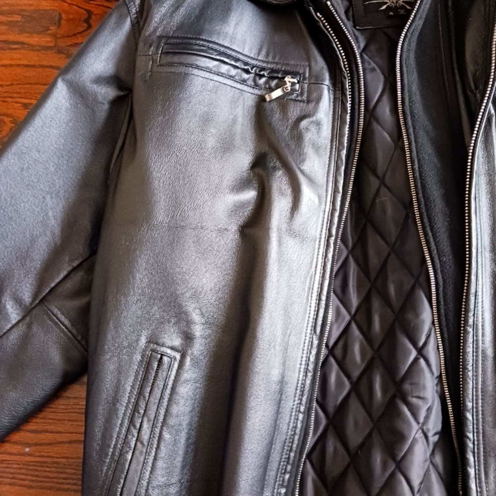 Original Outerware Black Leather Jacket With Atta… - image 2
